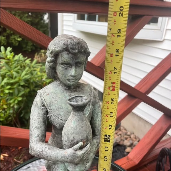 Antique Bronze look Sculpture - Verdigris Finish - Picture 4 of 8